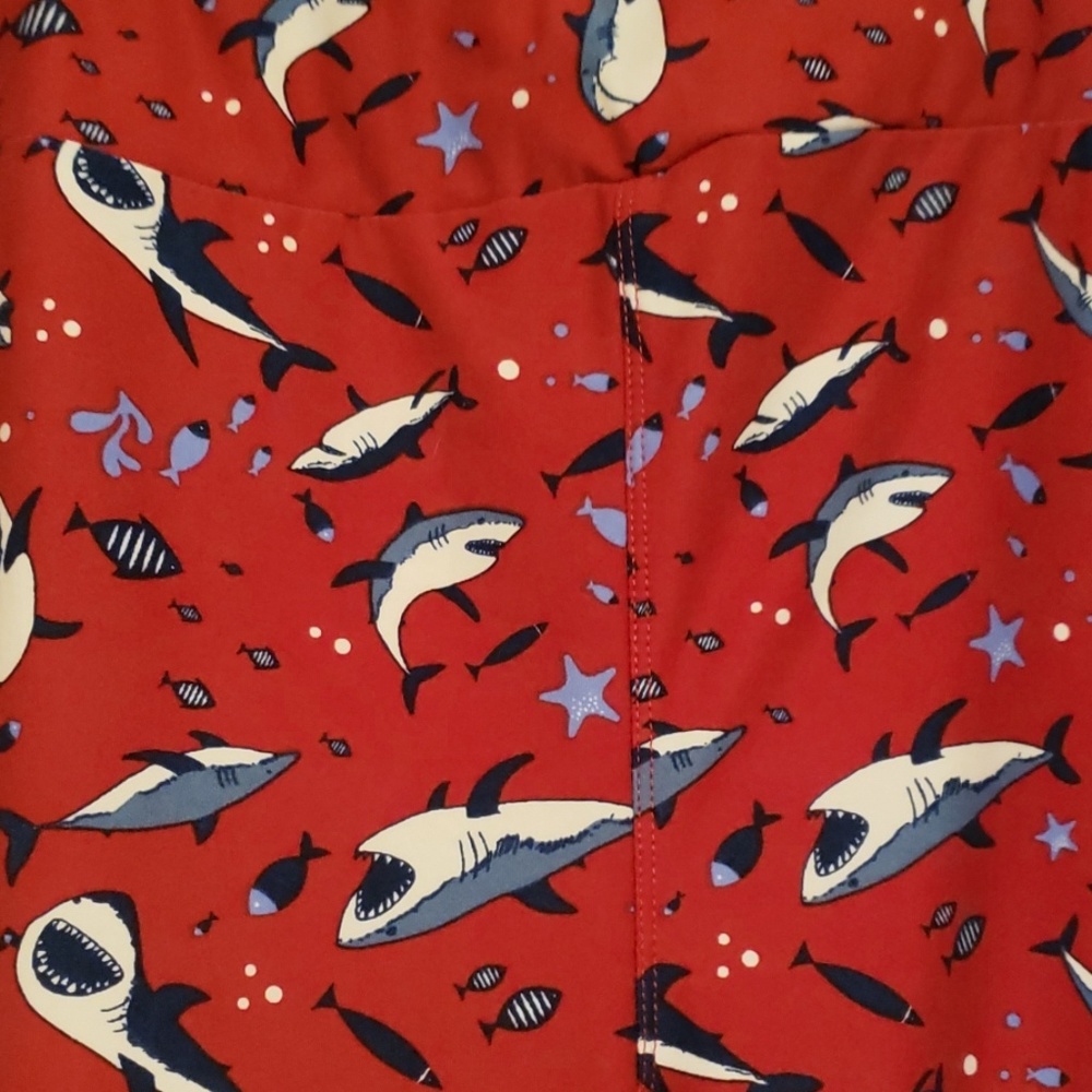 TC Shark leggings Lularoe